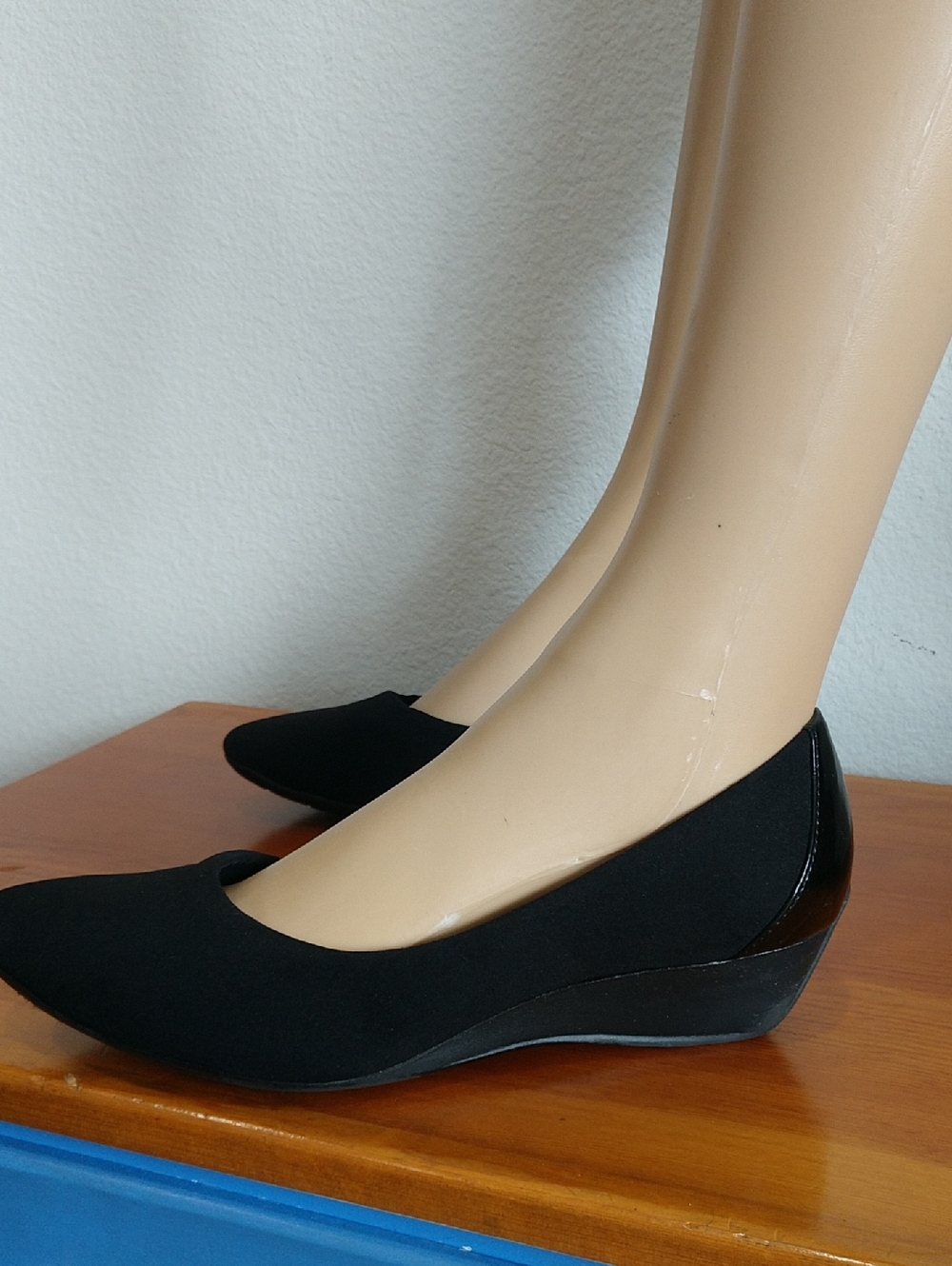 Black Women's Wedge Pumps - Sleek Everyday Comfort